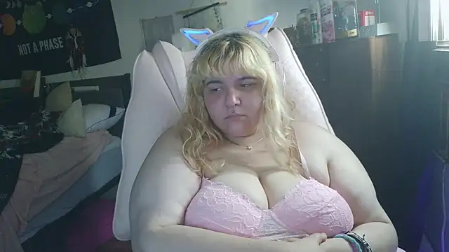Snapshot of Zelthebrat47 chatting on 07.24.26 Zelthebrat47 online show from 07.24.26