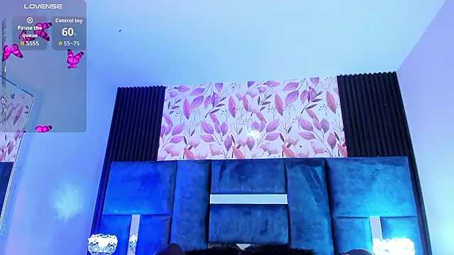 Snapshot of Larabrooks chatting on 03.07.26 Larabrooks online show from 03.07.26