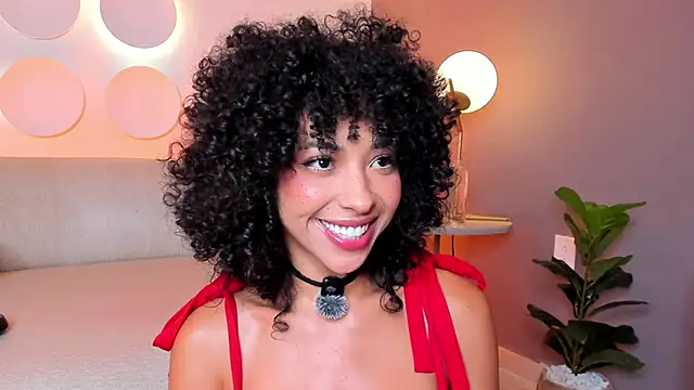 Snapshot of OSHUN_ chatting on 05.05.26 OSHUN online show from 05.05.26
