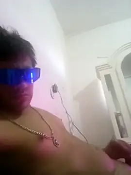 Snapshot of LiosArmando420 chatting on 11.09.25 LiosArmando420 online show from 11.09.25