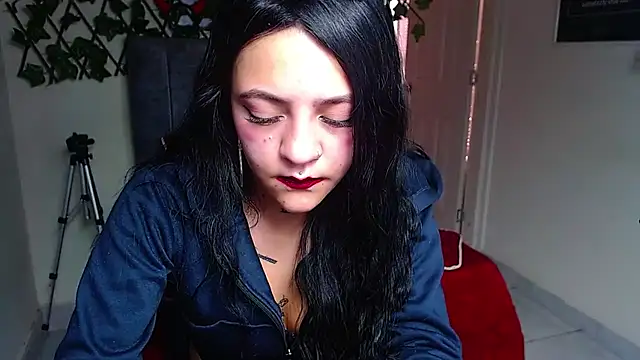 Violettasquirt online show from 06.01.26