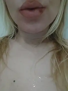 Snapshot of Linda_999 chatting on 02.20.25 Linda 999 online show from 02.20.25