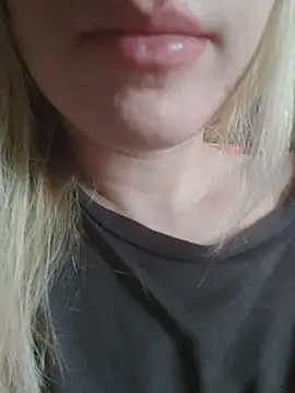 Snapshot of Linda_999 chatting on 03.13.25 Linda 999 online show from 03.13.25