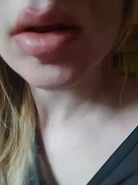 Snapshot of Linda_999 chatting on 03.19.25 Linda 999 online show from 03.19.25