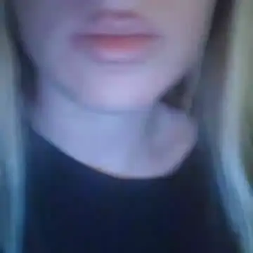 Snapshot of Linda_999 chatting on 12.04.25 Linda 999 online show from 12.04.25