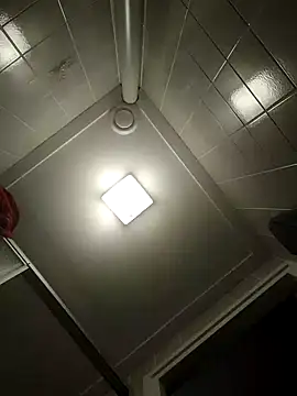 Snapshot of Linda_999 chatting on 12.23.25 Linda 999 online show from 12.23.25