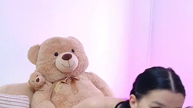 Snapshot of Eva_Millar chatting on 01.30.25 Eva Millar online show from 01.30.25