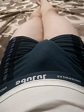 Snapshot of red_red00 chatting on 02.06.25 red red00 online show from 02.06.25