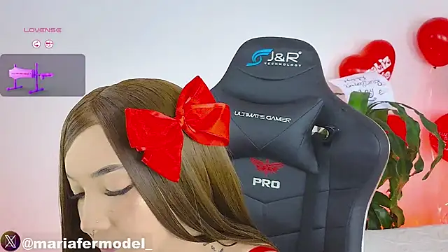 Mariafer05 online show from 02.15.25