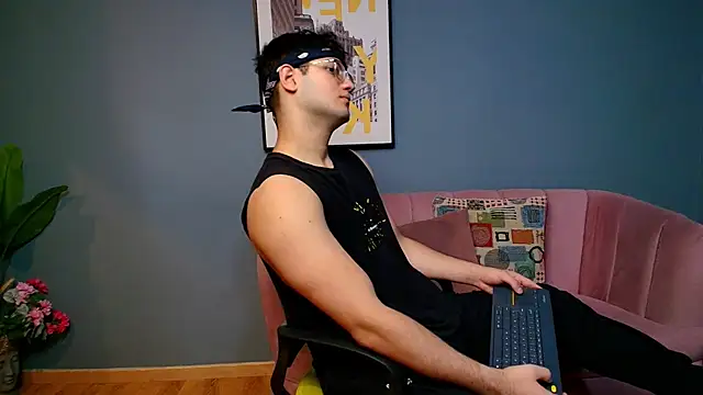 Snapshot of Mark_Evans1_ chatting on 03.19.25 Mark Evans1  online show from 03.19.25