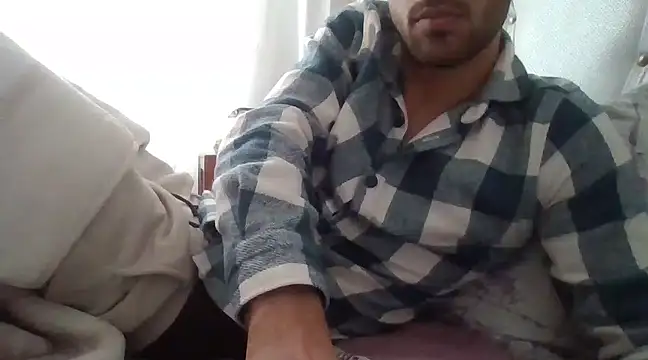 Snapshot of Crazyturko07 chatting on 02.12.25 Crazyturko07 online show from 02.12.25