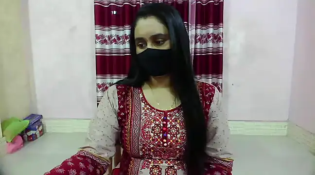 Snapshot of LovelyRose69 chatting on 01.05.25 LovelyRose69 online show from 01.05.25