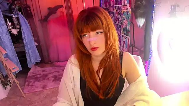 Snapshot of Toxic_Ellies chatting on 02.28.25 Toxic Ellies online show from 02.28.25