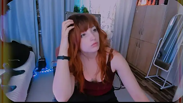 Snapshot of Toxic_Ellies chatting on 03.28.26 Toxic Ellies online show from 03.28.26