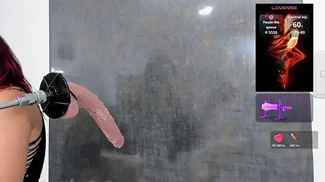 Snapshot of Issys_milf chatting on 02.06.26 Issys milf online show from 02.06.26