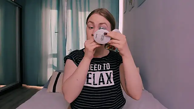 InsatiableFoxX online show from 04.24.26