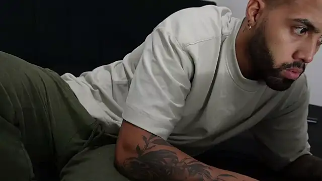 Hendry  online show from 02.12.25