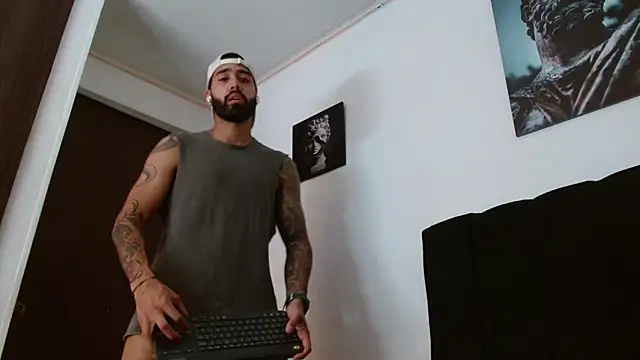 Hendry  online show from 03.15.25