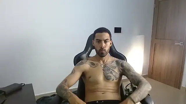 Hendry  online show from 04.28.26