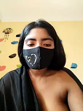 Snapshot of Lina-Rose chatting on 03.08.25 Lina-Rose online show from 03.08.25