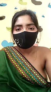 Snapshot of Lina-Rose chatting on 03.18.25 Lina-Rose online show from 03.18.25