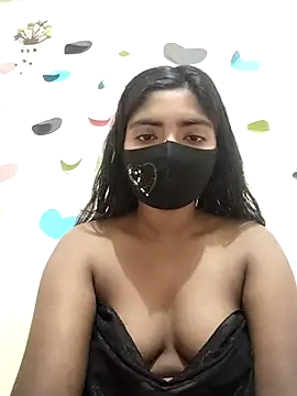 Snapshot of Lina-Rose chatting on 03.21.25 Lina-Rose online show from 03.21.25