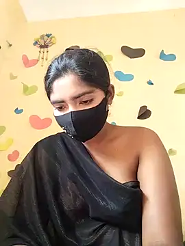 Snapshot of Lina-Rose chatting on 03.23.25 Lina-Rose online show from 03.23.25