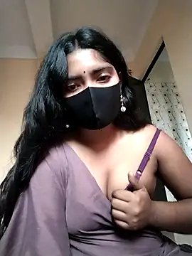 Snapshot of Lina-Rose chatting on 09.24.25 Lina-Rose online show from 09.24.25