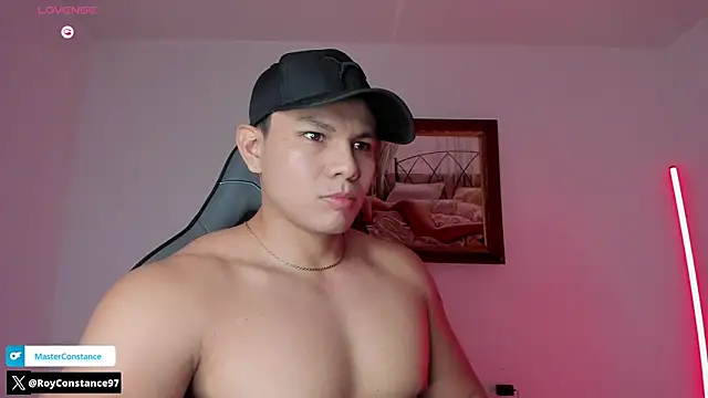 Snapshot of RoyConstance chatting on 09.27.25 RoyConstance online show from 09.27.25