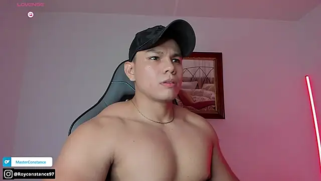 Snapshot of RoyConstance chatting on 10.18.25 RoyConstance online show from 10.18.25