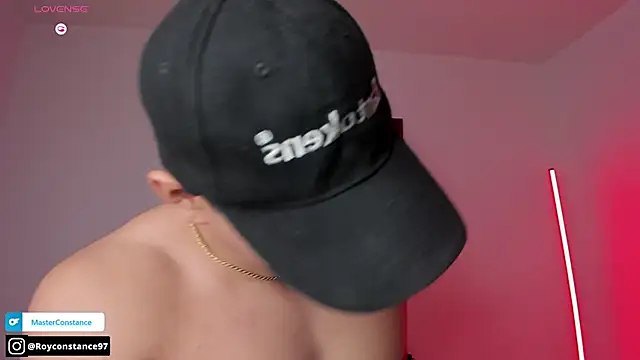 Snapshot of RoyConstance chatting on 10.21.25 RoyConstance online show from 10.21.25