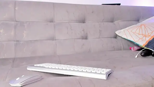 AgathaFoxy online show from 12.15.24