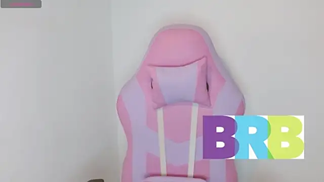 yulissa18 online show from 04.23.26