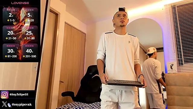 soyander03  online show from 02.06.26