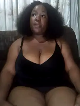 Snapshot of Missmoox24 chatting on 01.03.25 Missmoox24 online show from 01.03.25