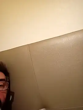 Snapshot of pana1978loco chatting on 10.03.25 pana1978loco online show from 10.03.25