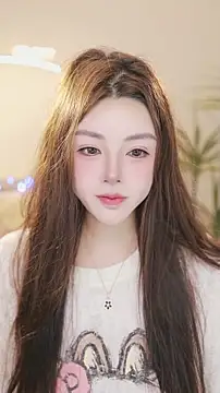 Qiaoqiao  online show from 06.04.26