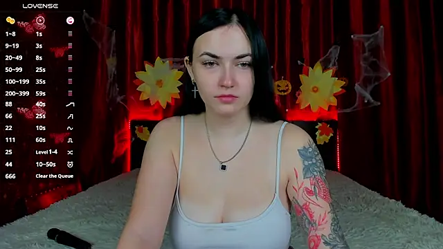 Witch Lady online show from 11.03.25