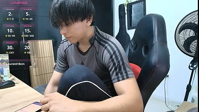 Haruto2001 online show from 12.03.24