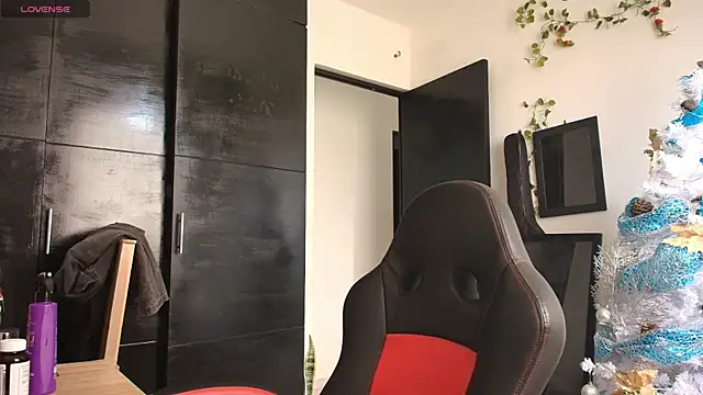 Haruto2001 online show from 12.17.24