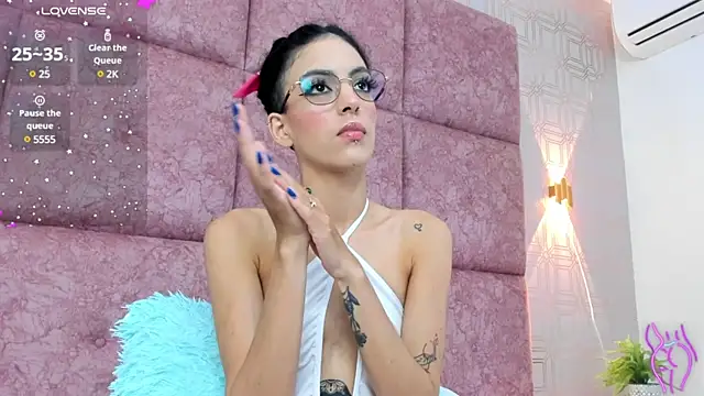 LilitRobins online show from 01.17.25