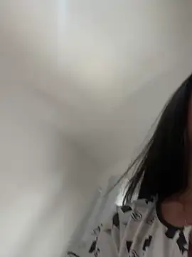 Snapshot of GrlAlice chatting on 02.13.25 GrlAlice online show from 02.13.25