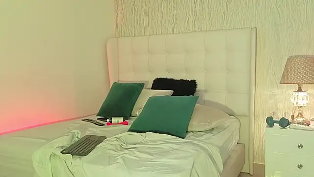 Luisa0110 online show from 01.31.26