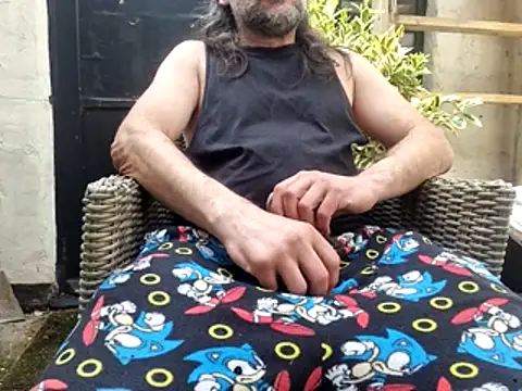 Snapshot of stavroun chatting on 06.08.26 stavroun online show from 06.08.26