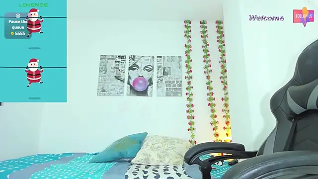 Snapshot of MEGANTARLY09 chatting on 12.28.24 MEGANTARLY09 online show from 12.28.24