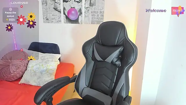 Snapshot of MEGANTARLY09 chatting on 01.23.25 MEGANTARLY09 online show from 01.23.25