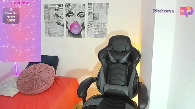 Snapshot of MEGANTARLY09 chatting on 02.07.25 MEGANTARLY09 online show from 02.07.25