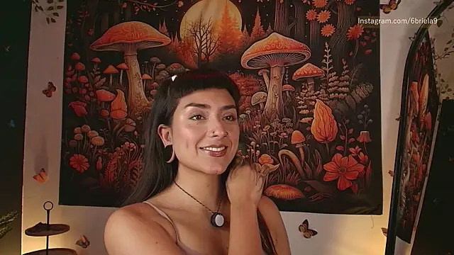 6Briela9  online show from 05.15.26
