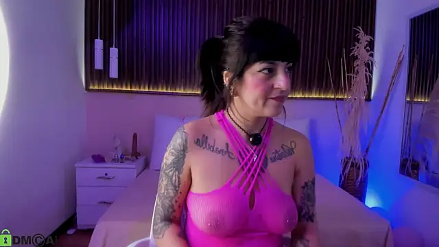 Liz grey  online show from 06.10.26