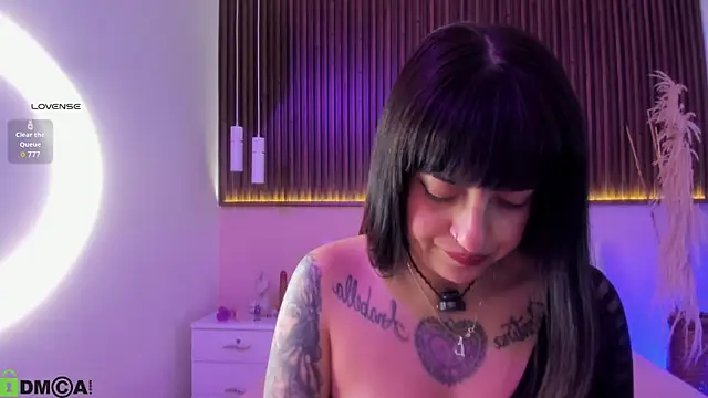 Liz grey  online show from 06.10.26